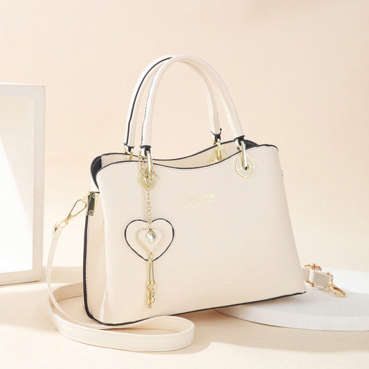 Elegante Damestas met Hartvormige Hanger